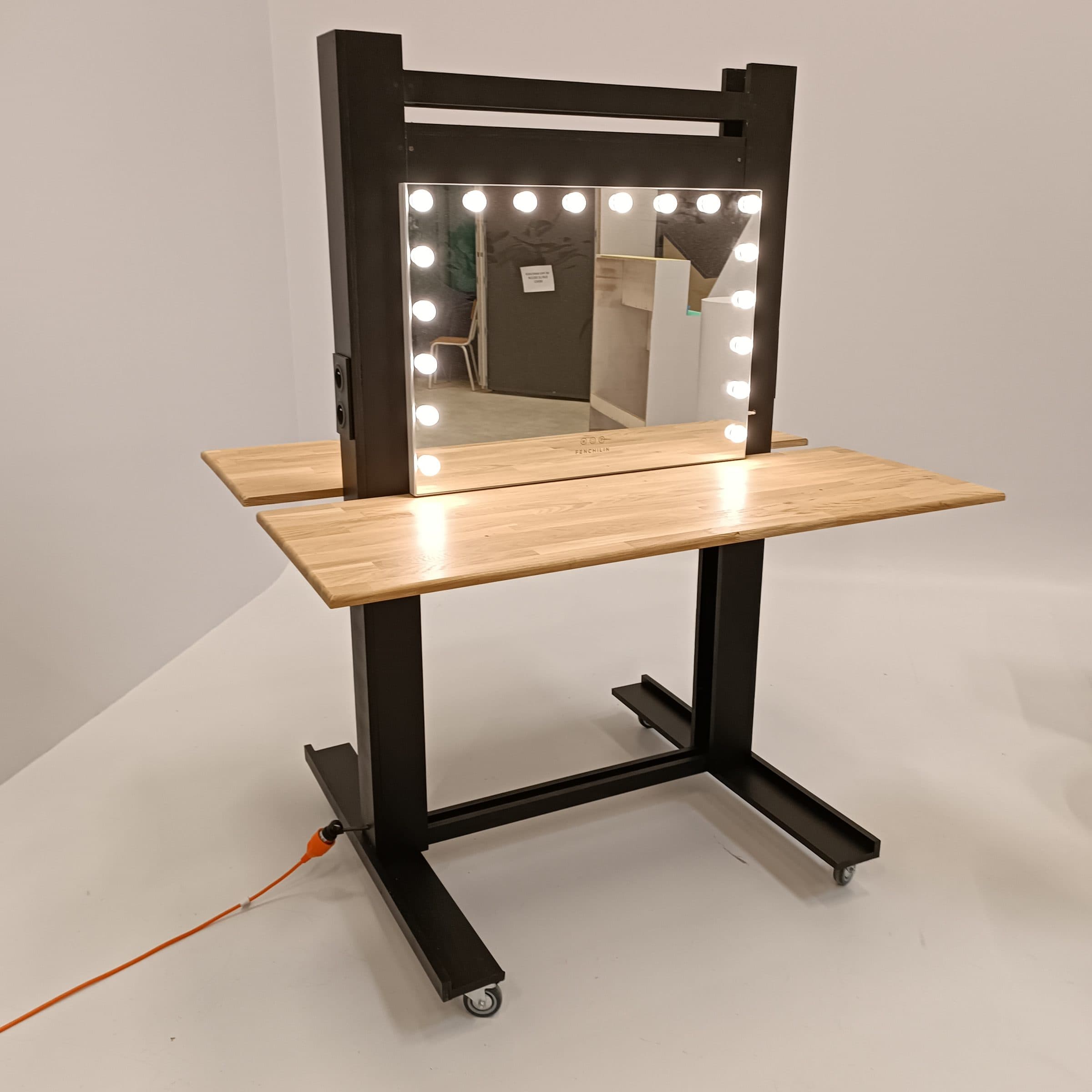 Module de maquillage sur mesure, plateau bois et miroir lumineux